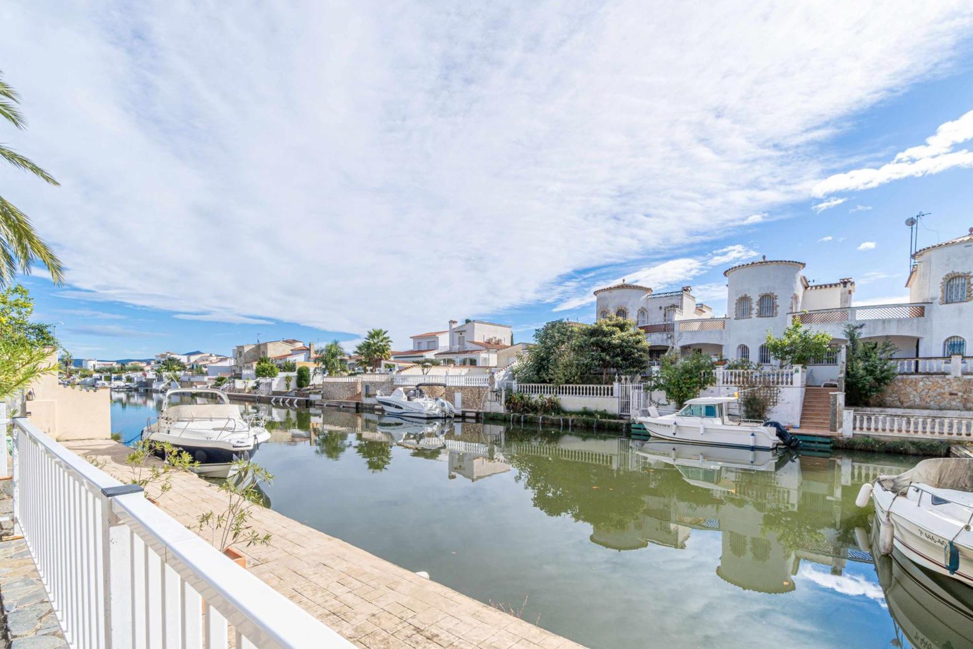 Jouvacations Villa Freser Empuriabrava Exterior foto